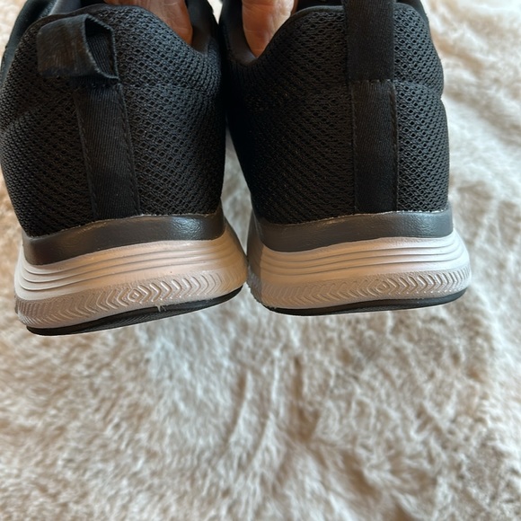 Men’s Skechers shoes. As new. - Picture 5 of 7